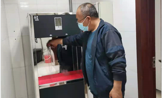 北京又一家医院采购了国林步进式开水器为患者提供健康直饮水